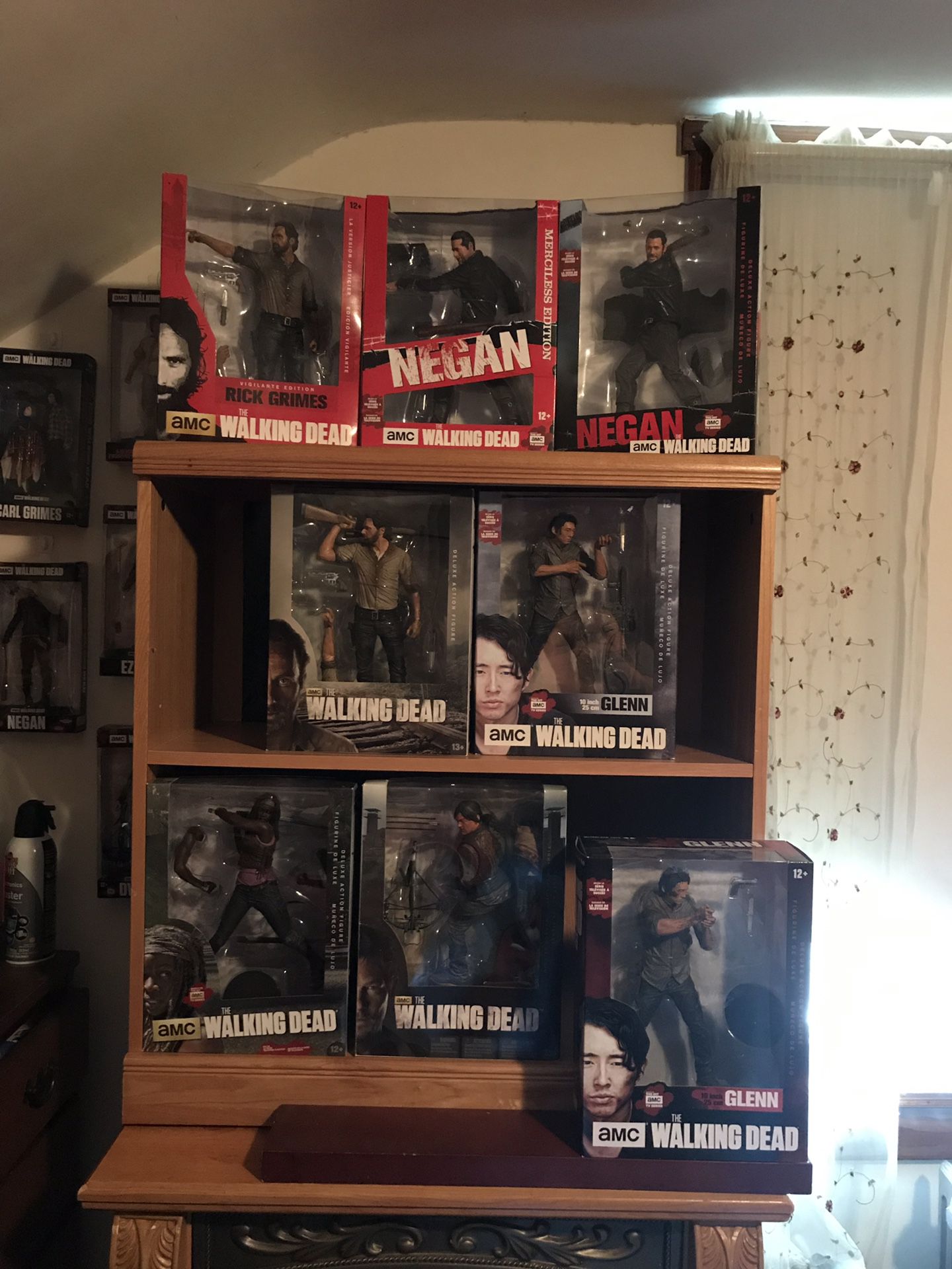 Assorted McFarlane Walking Dead Figures