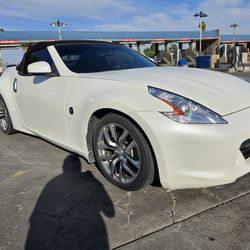 Nissan 370z Touring 2,011