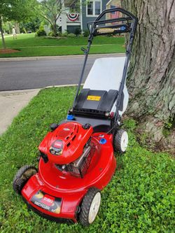 Toro recycler 22-in- Personal Pace self-propelled- Fully serviced