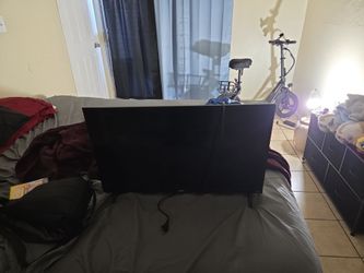 ONN Flat Screen TV
