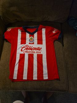 22-23 Chivas home kit