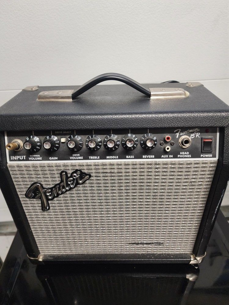 *** FENDER AMP ***