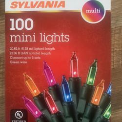 Sylvania 100 Mini lights Multicolor, Green wire Indoor/Outdoor Christmas Lights