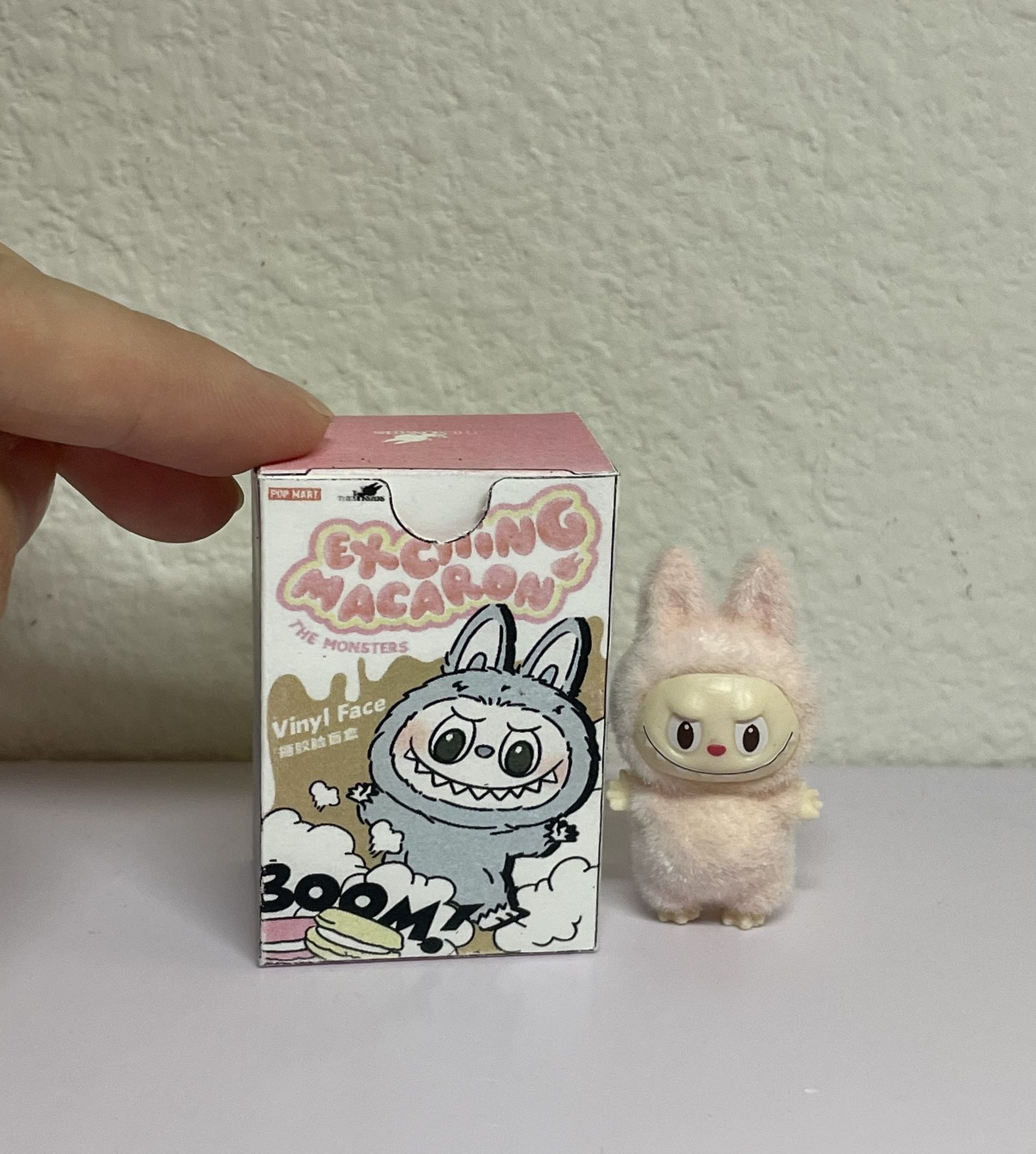 Mini Macaron Labubu “Hippers”