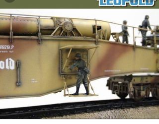 Dragon 1/35 Leopold German railway gun model for Sale in Cheshire