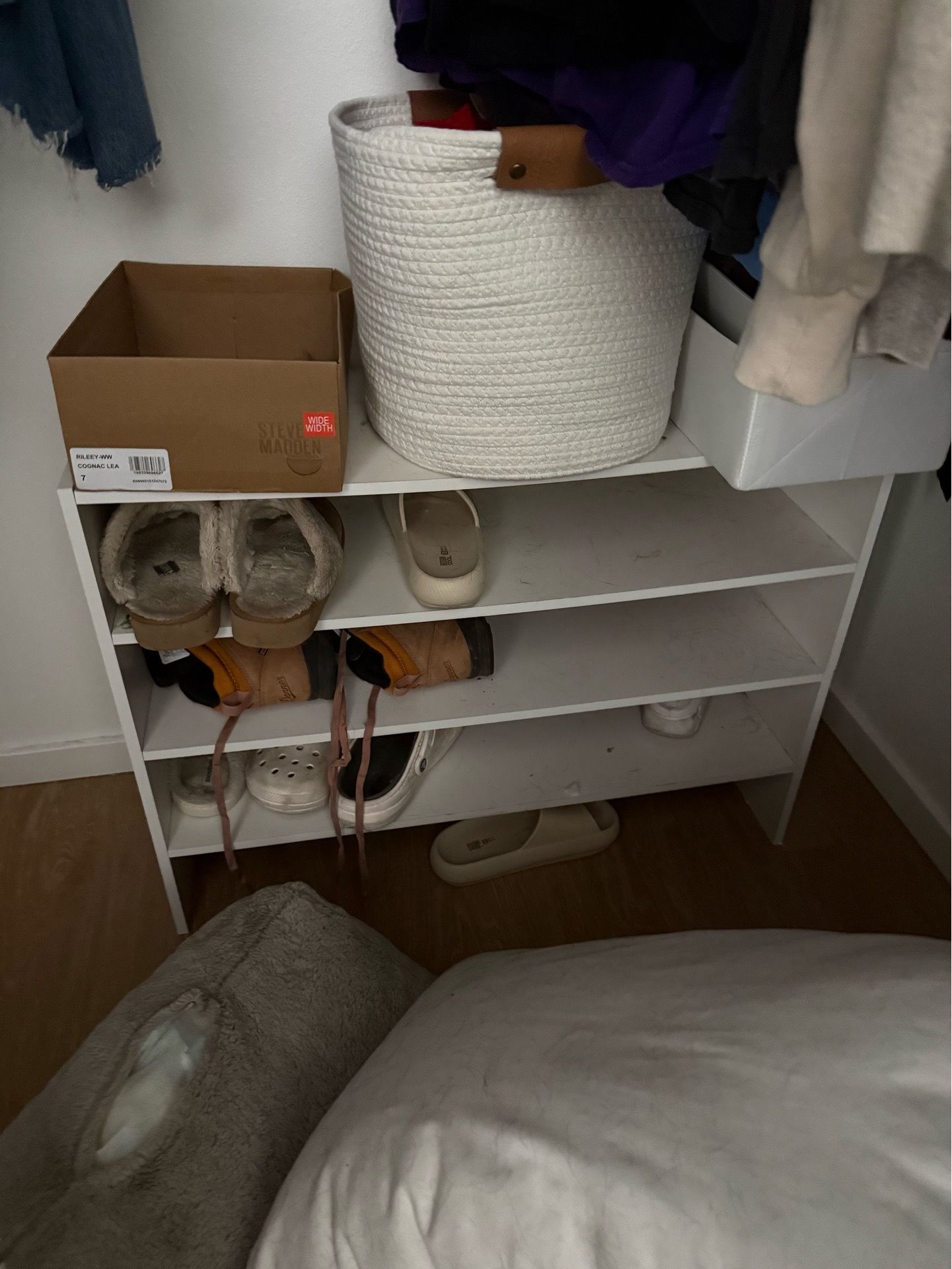 shoe rack