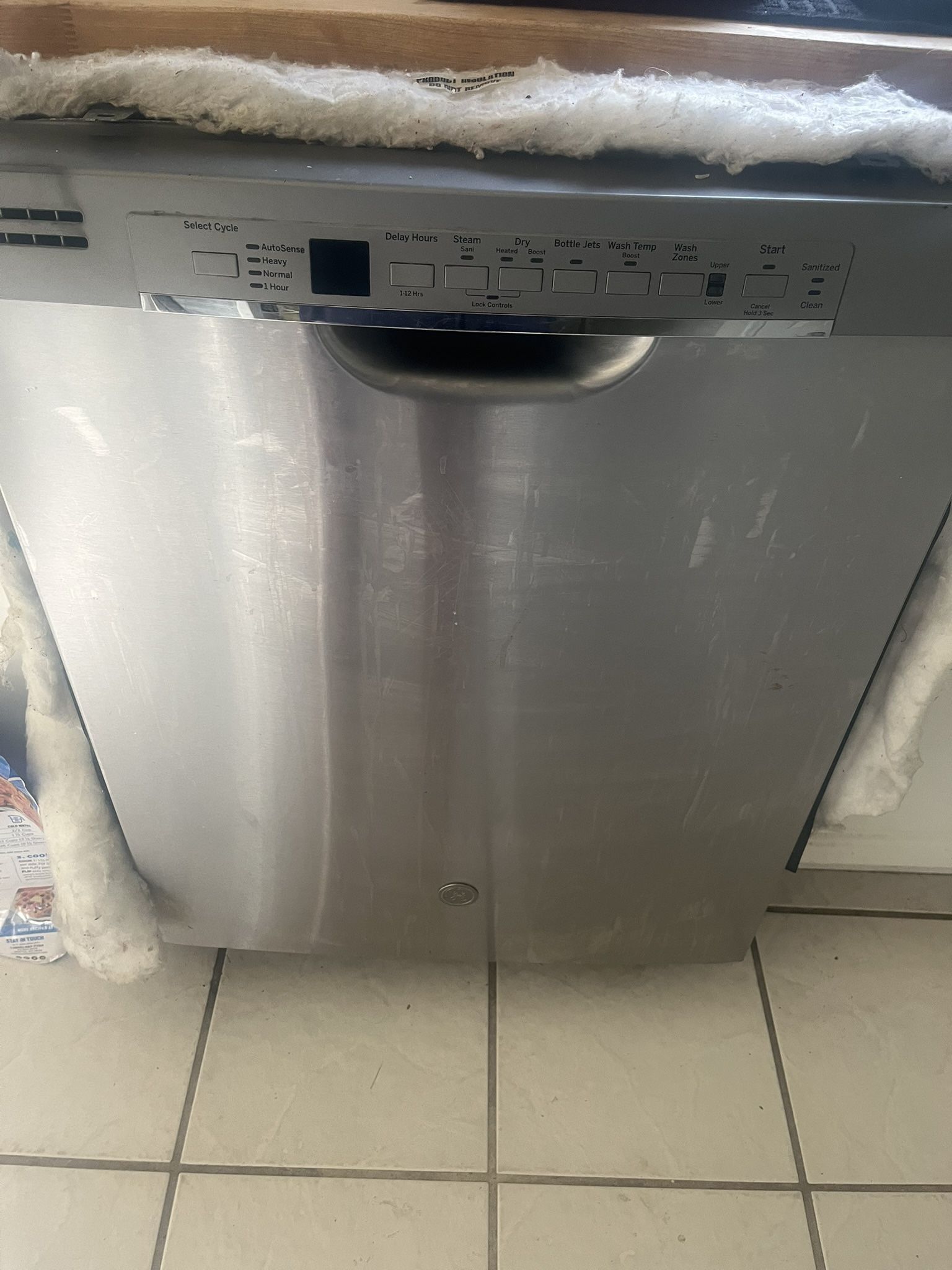 Stainless Steel Dishwasher. Model GDF630PSMSS