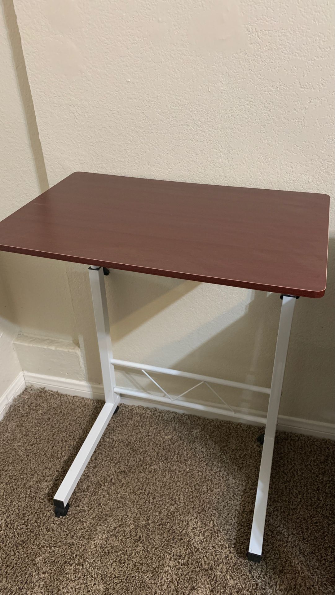 Rolling laptop desk / bedside table