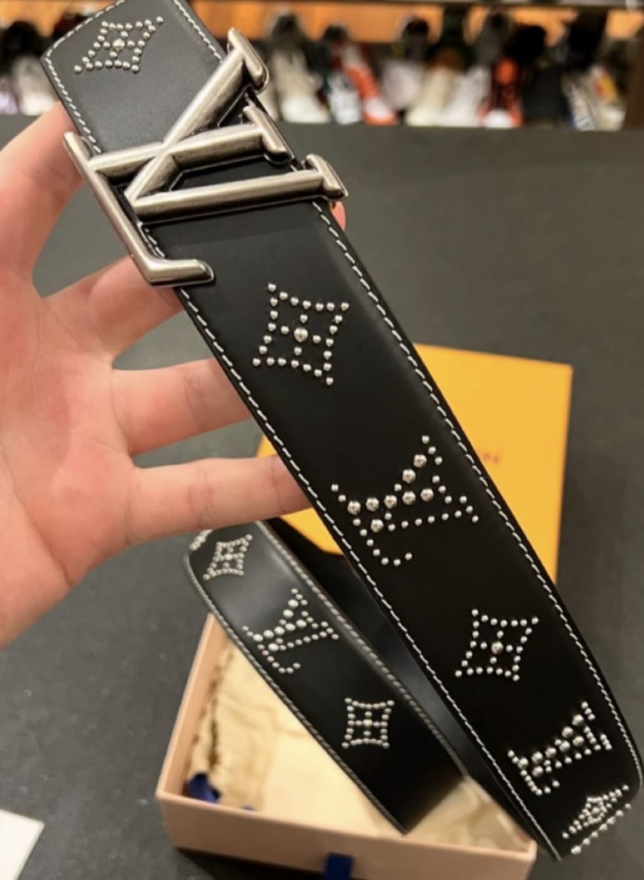 LOUIS VUITTON Brand Logo Leather Belt Men's Black Width 4CM(750)57