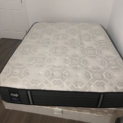 Sealy Queen Mattress Only Display Model