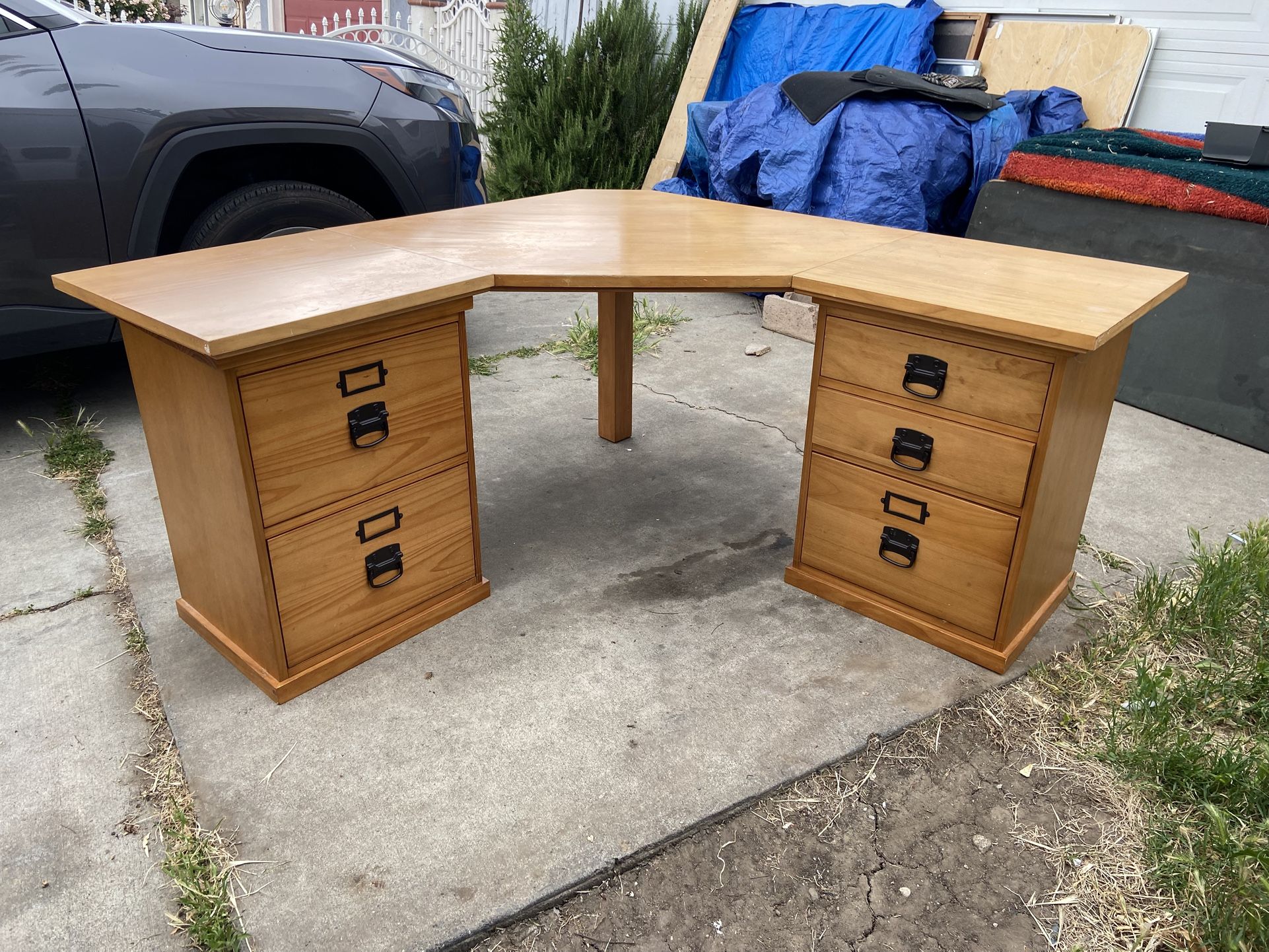 Pottery Barn Bedford Desk