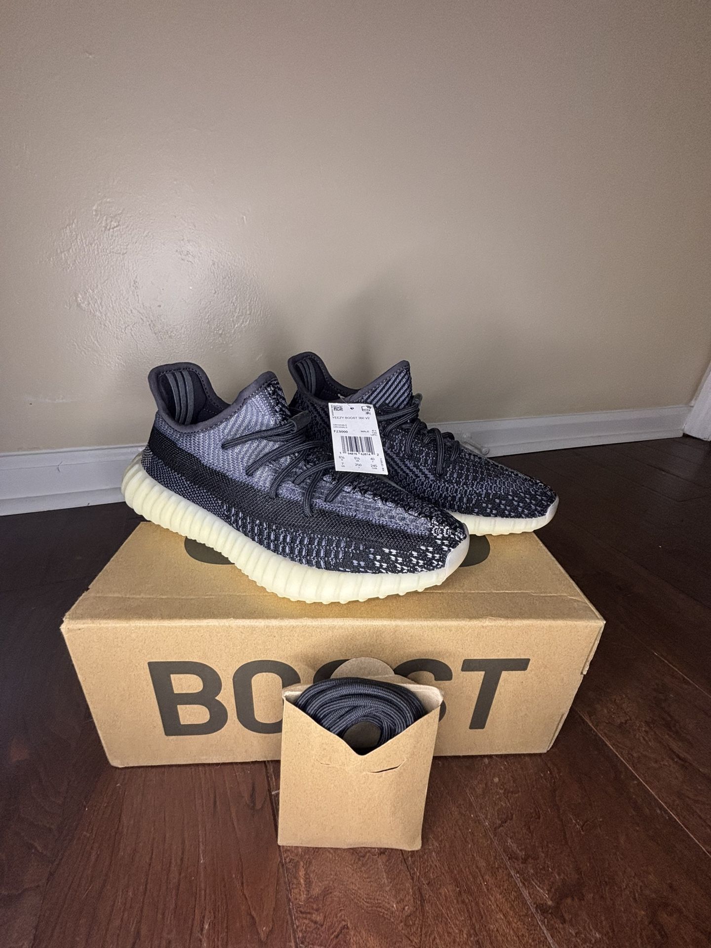 Yeezy Boost 360 V2