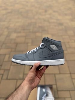 2013 Jordan 1 Mid Cool Grey White size 11.5