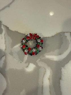 Close Clips $5