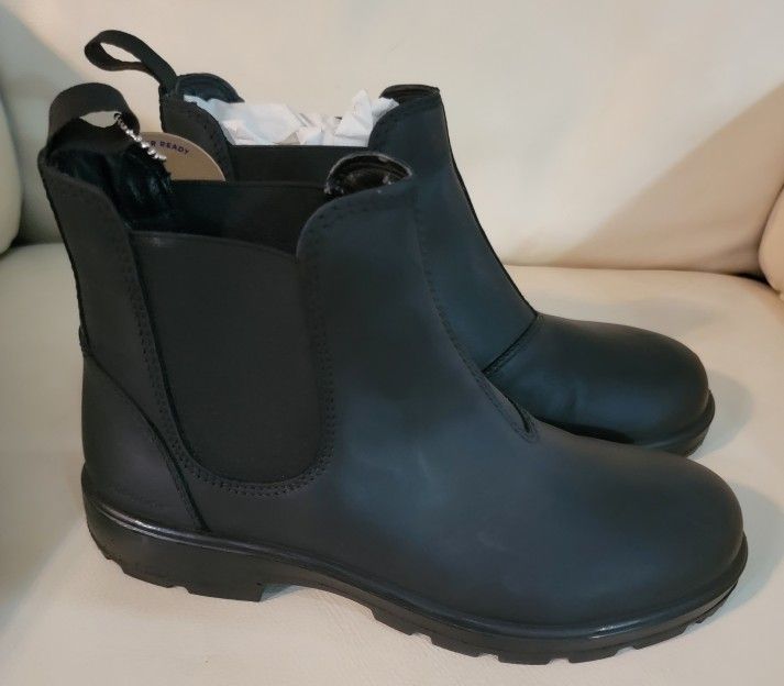 New In Box Waterproof Boots Ankle Aldo 6.5 Booties Black