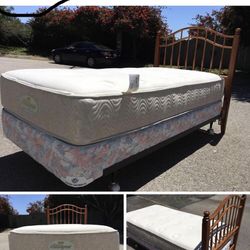 ***Twin Bed With Mattress ***