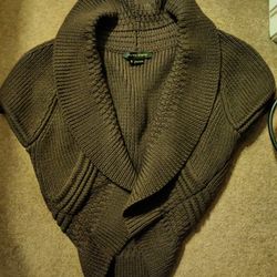 Woman's Size Medium Cynthia Steffe New Shrug