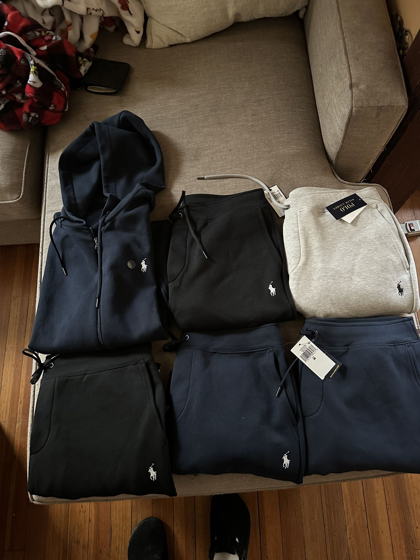 Polo sweatsuit And Pants. READ DESCRIPTION