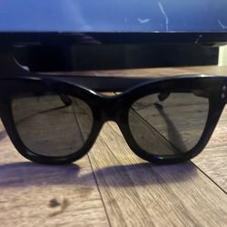 Women’s Gucci Glasses (Brand new)