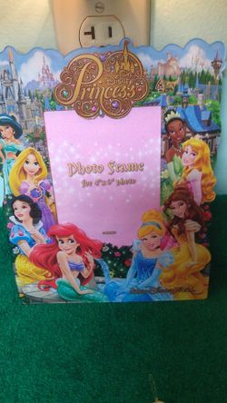 DISNEY PRINCESS PHOTO FRAME NEW!