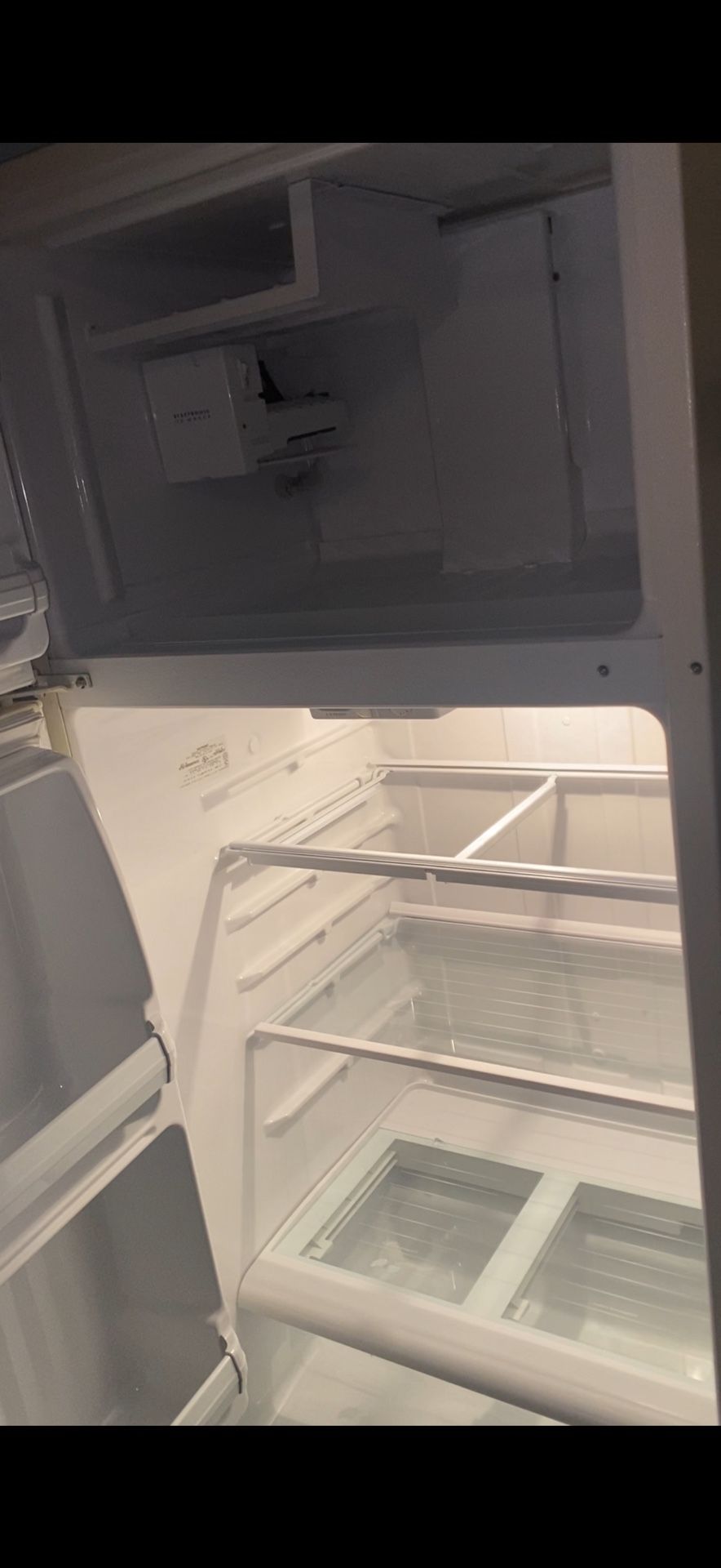 Hotpoint Garage Refrigerator – Works Great