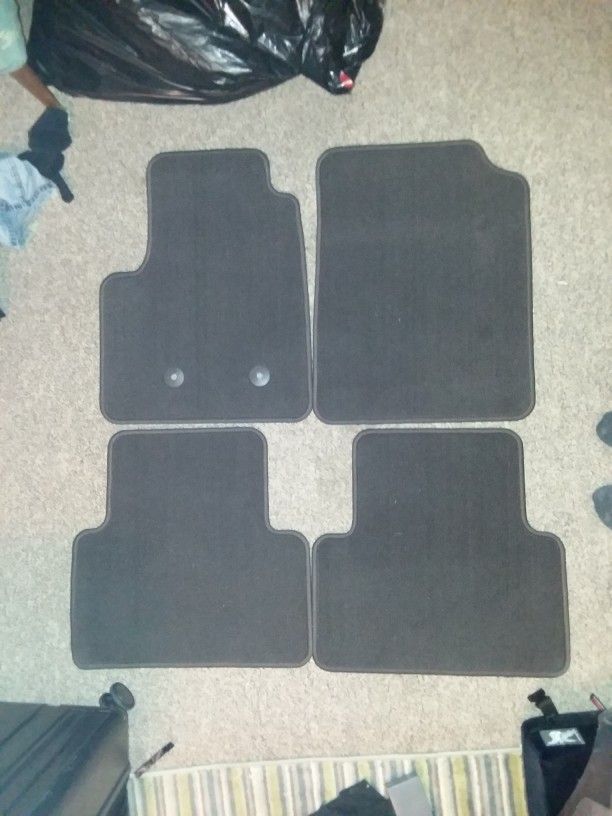 Gm Factory Crew Cab Floor Mats Brand New