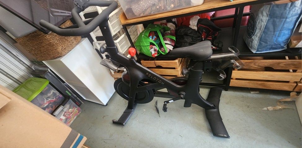 Peloton Bicycle Bike, Monitor, a d His and Hers Peloton Shoes All in Great Condition.  Women's shoes are size 7.5, men's size 8