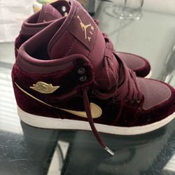 2016 Air Jordan 1 Heiress GG Velvet  Size 6Y