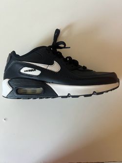 Black Nike air max shoes