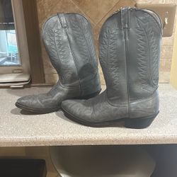 Laredo Cowboy Boots In Gray