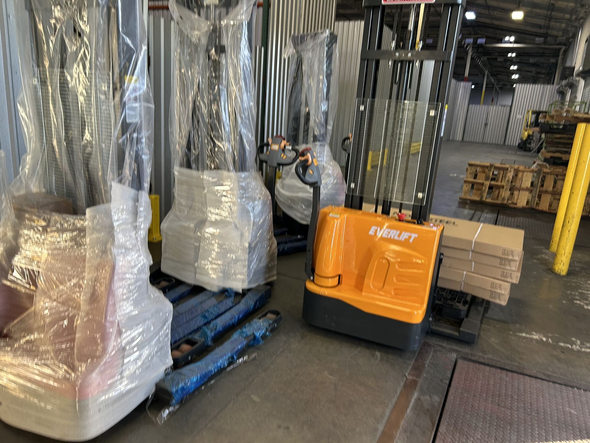 New Forklift Electric Pallet Stackers Machines