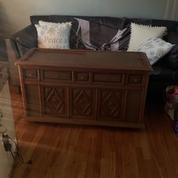 Magnavox Stereo  In Great Shape 