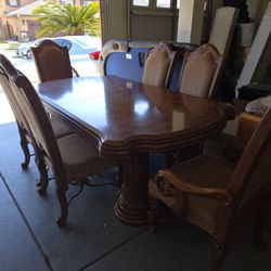 Dining Room Furniture 