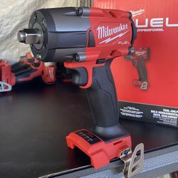 Milwaukee M18 FUEL Gen-2 18V Lithium-Ion Brushless Cordless Mid Torque 1/2 in. Impact Wrench w/Friction Ring (Tool-Only)