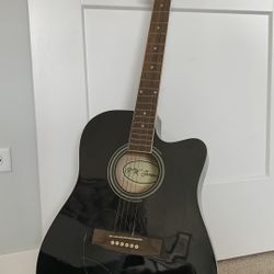 Acoustic Guitar With Free Capo, Stand, Carry Case, Pick