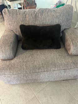Light Gray Oversized Accent Chair/ Chair-and-a-half