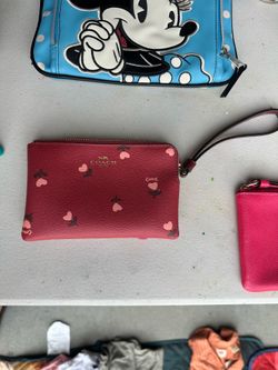 Coach wristlet wallet