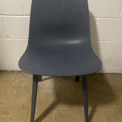 Modern IKEA “ODGER” Anthracite Gray Chair  Great pre-owned condition.   Product details:  https://offerup.com/redirect/?o=aHR0cHM6Ly93d3cuaWtlYS5jb20v