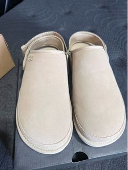 Ugg Slipeprs Size 9