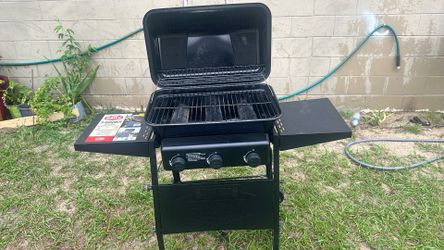 Very Nice Expert Grill In Good Working Conditions 