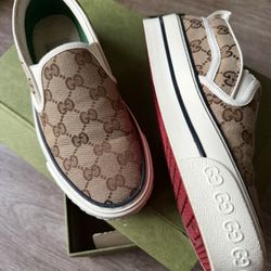 Gucci 1977 Sneakers