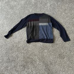 Relaxed fit sweater