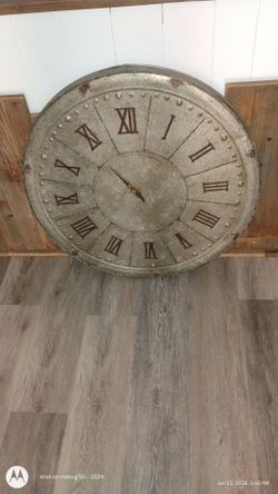 29.5 diameter vintage looking clock