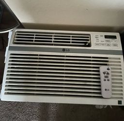 LG Air Conditioner Window Unit 8000BTU