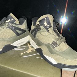 Jordan 4s Green Olives Size 9