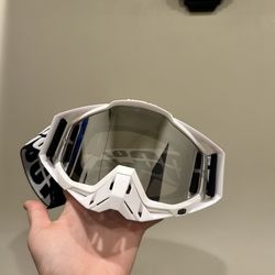 NEVER WORN 100% Chrome White Goggles