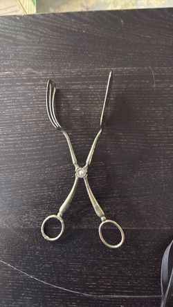 Silver salad tongs