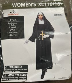 Women's Nun Halloween Costume