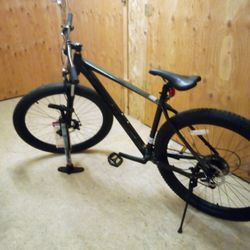 Schwinn Mountain Bike 