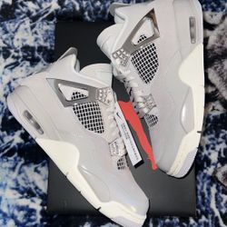 Jordan 4 Retro Frozen Moments